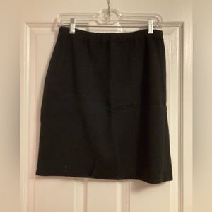 Icelandic Design Wool Knit Skirt with Elastic Waist. Black. Size Small.